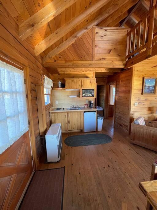 Unity Sky Lodge Jackman Buitenkant foto